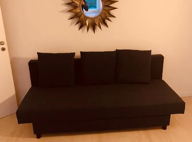 Souterrain Mit Separatem Eingang Und Bad Quarto em Acomodações Particulares Düsseldorf