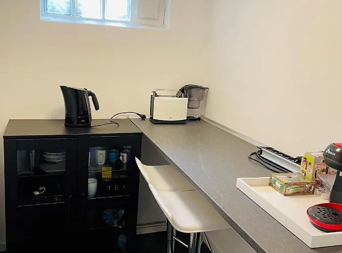 Privatunterkunft Souterrain Mit Separatem Eingang Und Bad *